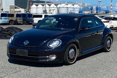 2012 Volkswagen Beetle - Thumbnail