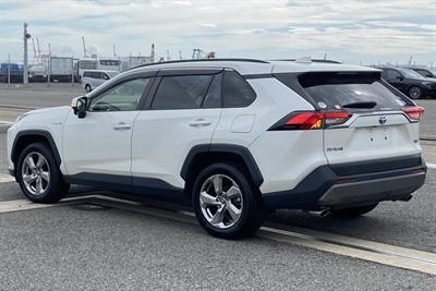 2019 Toyota RAV4 - Thumbnail