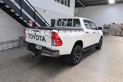 2021 Toyota Hilux - Thumbnail