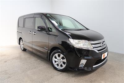 2013 Nissan Serena