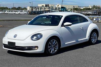 2013 Volkswagen Beetle - Thumbnail