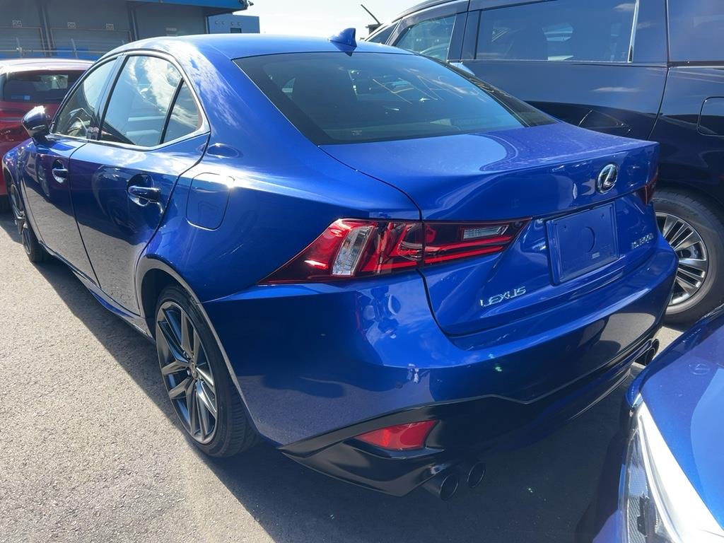 2014 Lexus IS300h