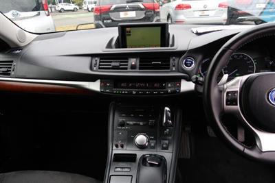 2011 Lexus CT200H - Thumbnail