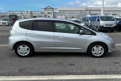 2013 Honda Fit Hybrid - Thumbnail