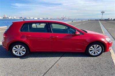 2014 Volkswagen Golf - Thumbnail