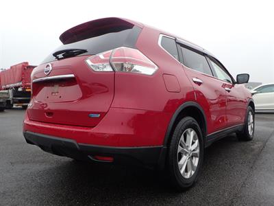 2015 Nissan X-TRAIL - Thumbnail