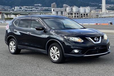 2015 Nissan X-TRAIL - Thumbnail