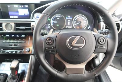 2014 Lexus IS 300H - Thumbnail