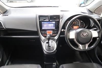 2015 Toyota Ractis - Thumbnail