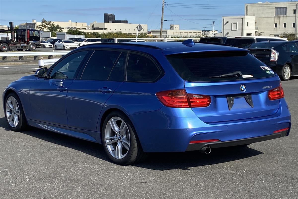 2014 BMW 320i