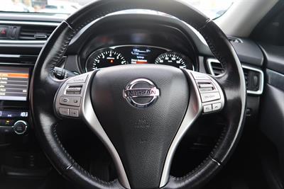 2015 Nissan X-TRAIL - Thumbnail