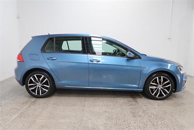 2014 Volkswagen Golf - Thumbnail