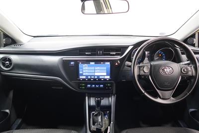 2015 Toyota Auris - Thumbnail