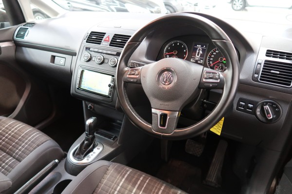 Volkswagen Touran CROSS 2014