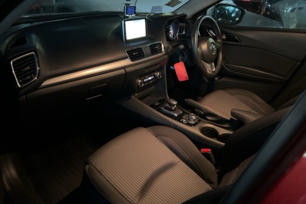 Mazda Axela HYBRID S 2015