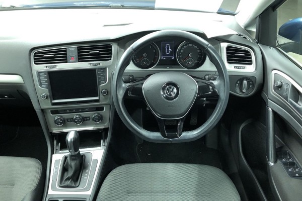 Volkswagen Golf 1.2TSI COM 2015
