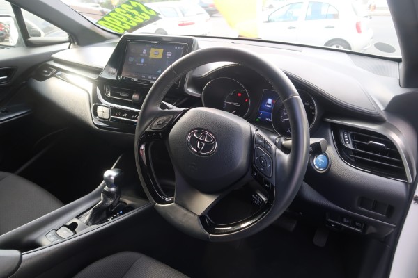 Toyota C-hr HYBRID S L 2019