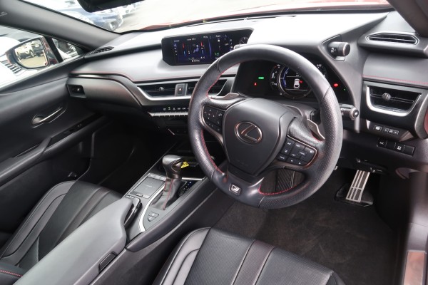 Lexus UX250h HYBRID F S 2019