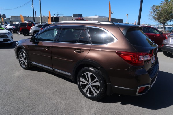 Subaru Outback LIMITED 4W 2018