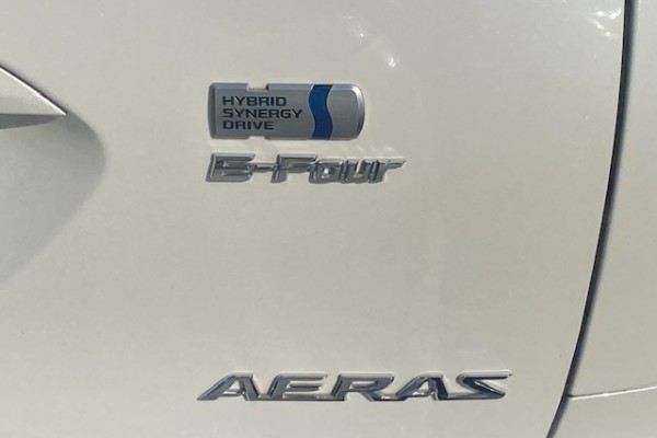 Toyota Estima AERAS HYBR 2014